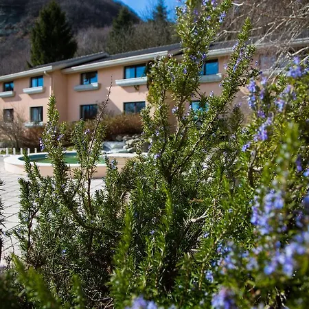 Parco Del & 4*